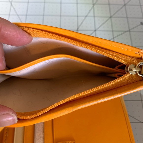 RADLEY LONDON Paws and enjoy the moment Wallet - Picture 6 of 11